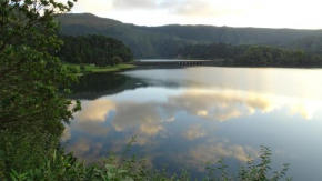 Отель Sete Cidades Lake Lodge  Сет Сидейдс